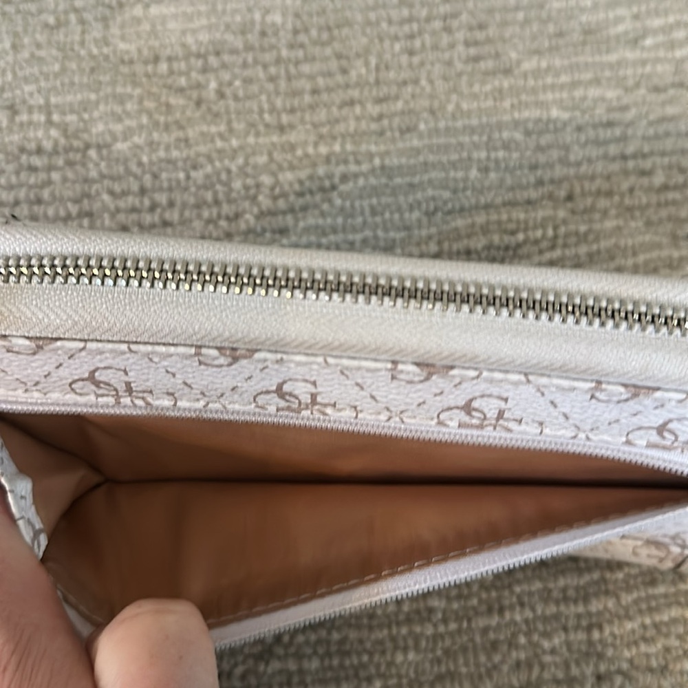 Guess Monogrammed White and Brown Wallet - Picture 4 of 6